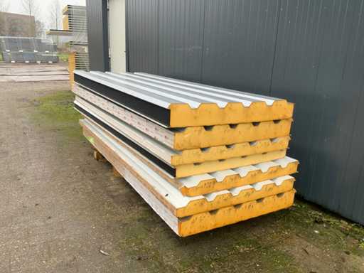 Profilo SAB - Vari pannelli sandwich del tetto (7x) 17,5m2 