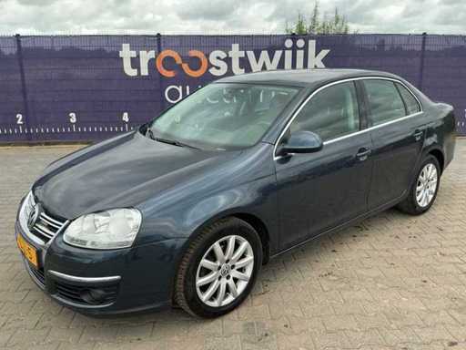 2010 - Volkswagen - Jetta - 1.4 TSI Comfortline - Passenger car