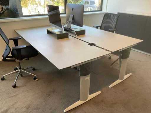 Bureautafel (2x)