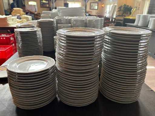 Plat en porcelaine d’Eschenbach (76x)