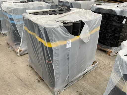 Filc dachowy z palet