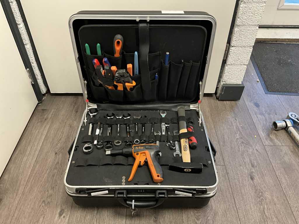 Knipex Werkzeugkoffer mit Inhalt