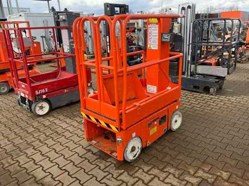 Piattaforma di lavoro aerea Snorkel MEWP 2023