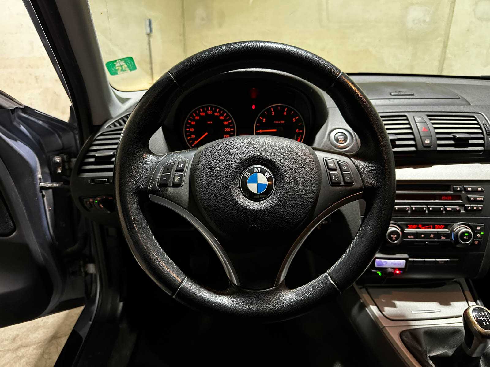BMW 116i Corporate Business Line 1-serie 121pk 2010, 65-LFP-5
