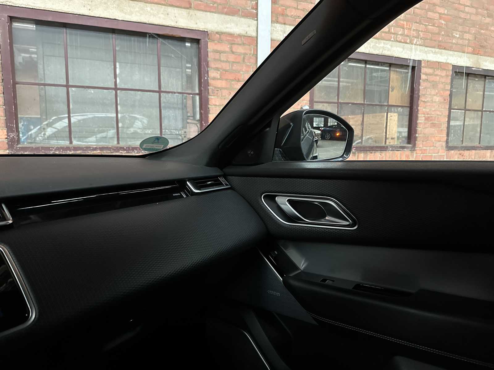 Land Rover Range Rover Velar 2.0 I4 AWD R-Dynamic SE 241pk 2017 (Origineel-NL), PX-296-F