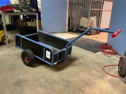 Furgonul manual Fetra 4107 2020