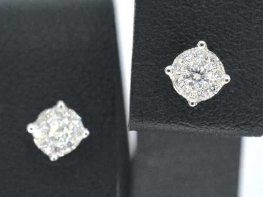 Witgouden oorknoppen met diamant