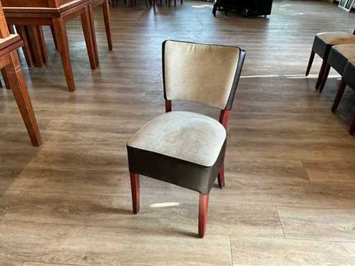 Faux leather restaurant chairs (40x)