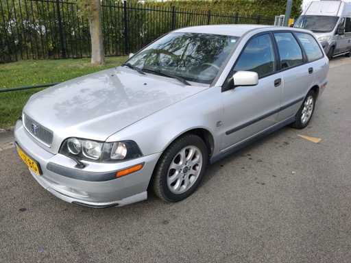 Volvo - 2002 - V40 - 1.8 Europa - 15-JZ-BG