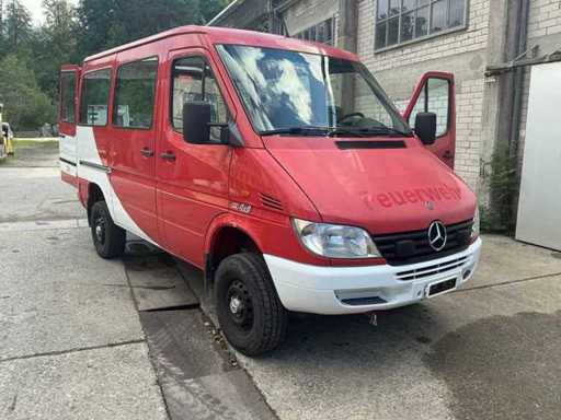 Mercedes-Benz 313 CDI 4x4 pickup z 2001 roku