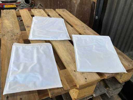 Plicuri de bula de petrecere