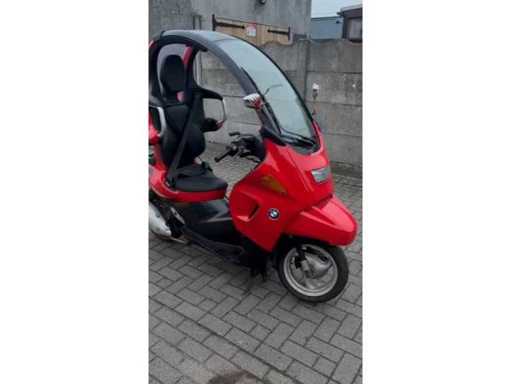 24e8598b-3551-45e1-bcc0-98a0a0f0dce3.mp4