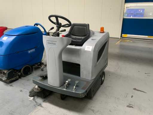 2019 SR 1101 B Balayeuse automotrice