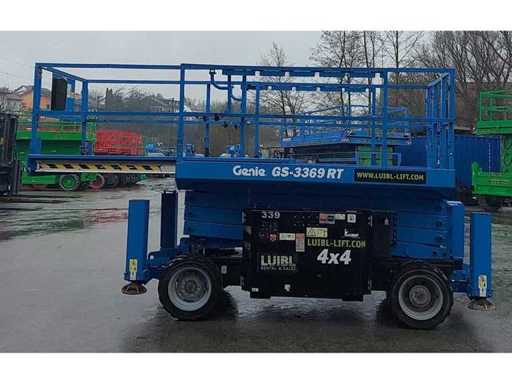 Genie - GS-3369RT - 2018 - Podnośnik nożycowy Diesel 12m / Podnośnik nożycowy 12m w nierównym terenie