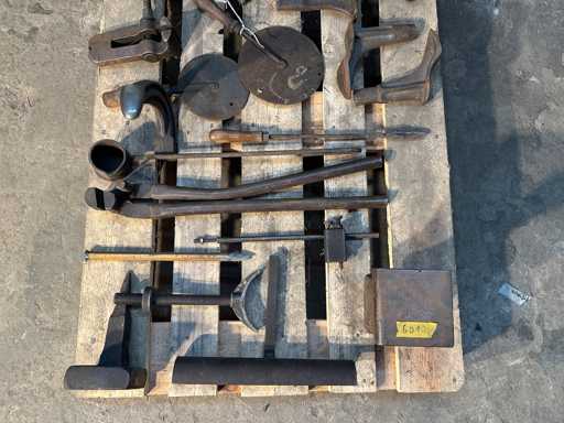 Schmiedewerkzeug_Konvolut_2