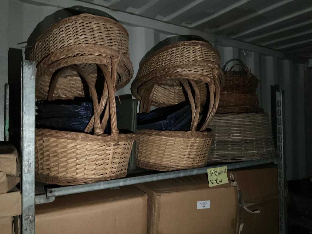 Batch of various baskets (54x)