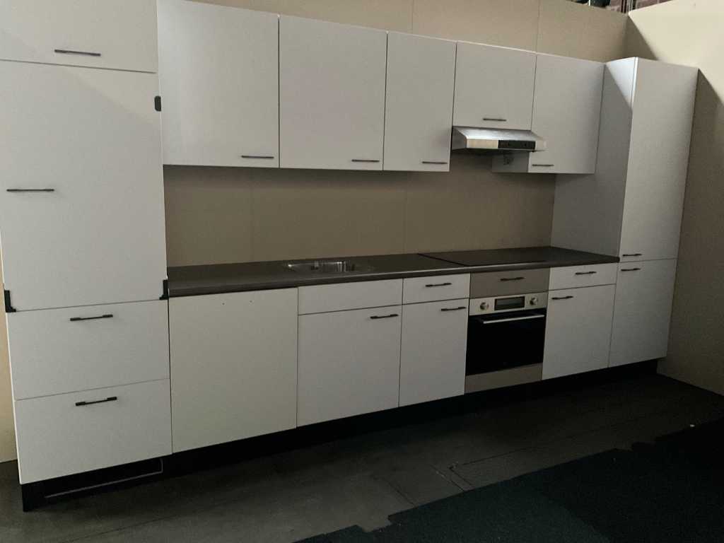 Bribus kitchen - 405cm v.v. Etna built-in appliances, plywood Worktop, color White 