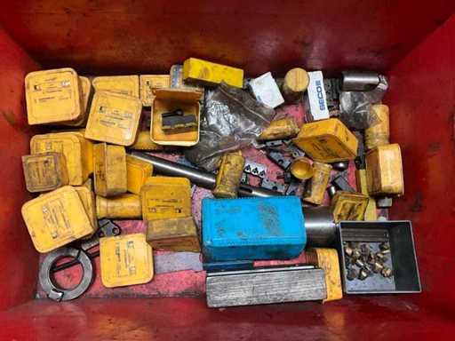 Różne części zamienne i wkładki do partii 98-99