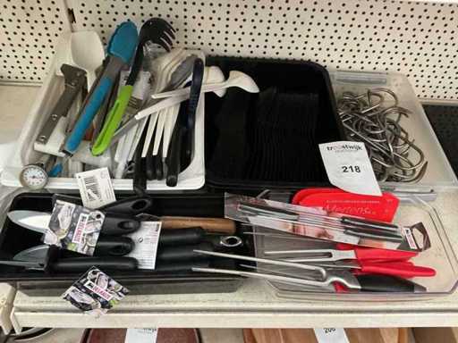 Lot Other kitchen supplies