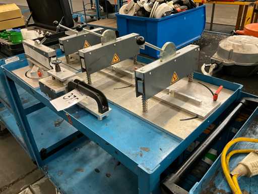 Divers dispositifs de coupe (2x)