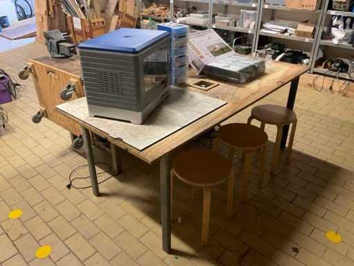 Workbench with miscellaneous