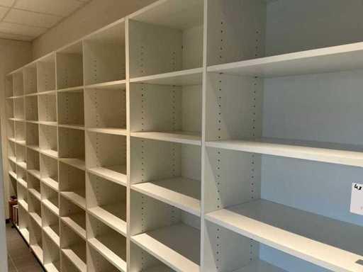 Storage cabinet (4x)