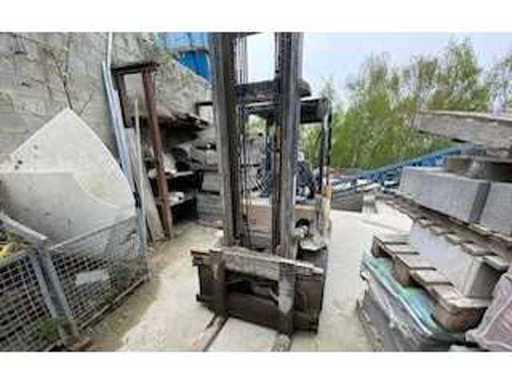 CATERPILLAR - 2012 - Chariot élévateur