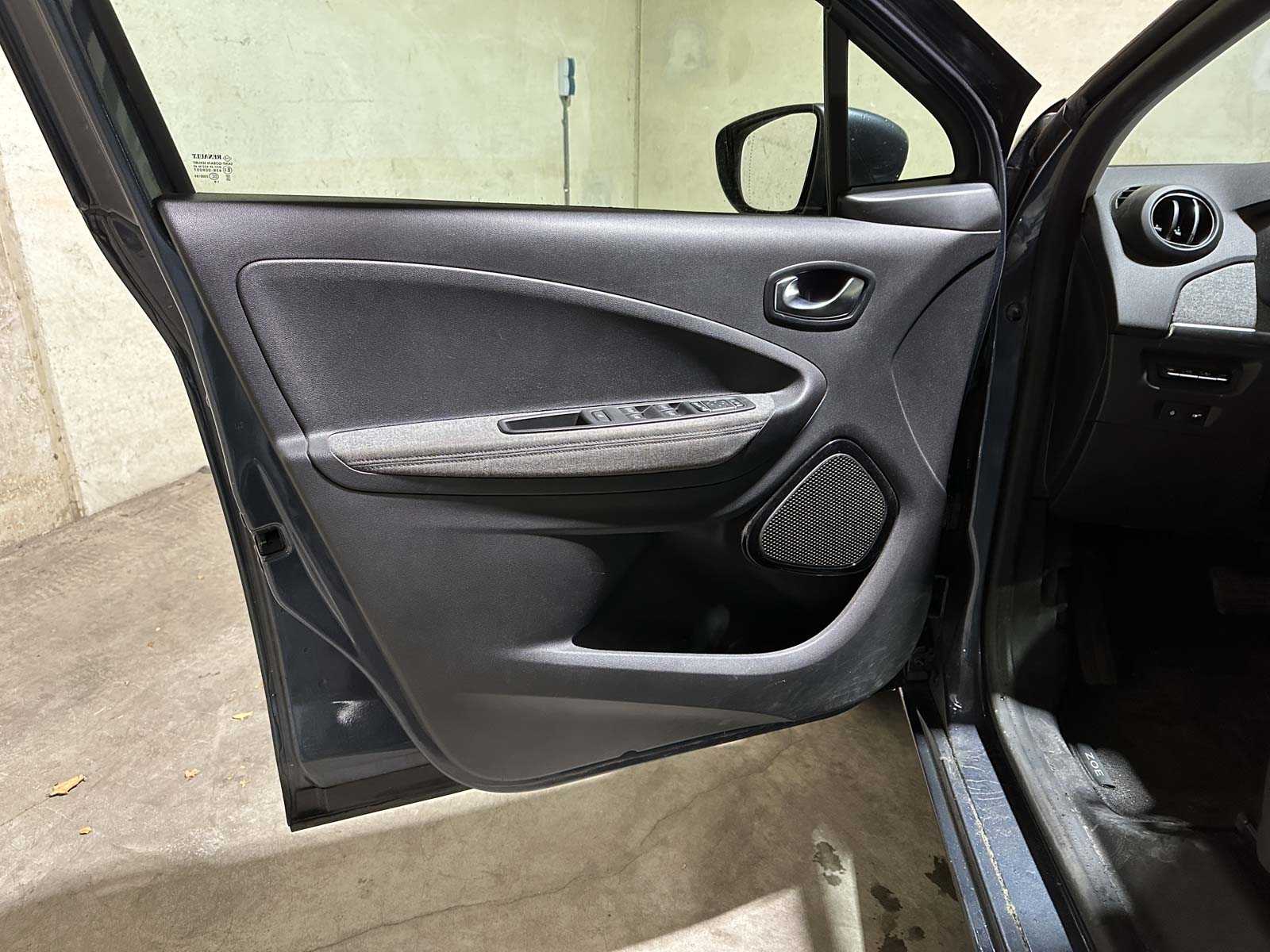 Renault ZOE R135 Intense 52 kWh 136 PS 2019 (Original-NL + 1. Besitzer), G-880-ZB