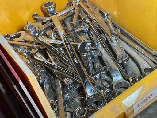 Différentes clés à fourche