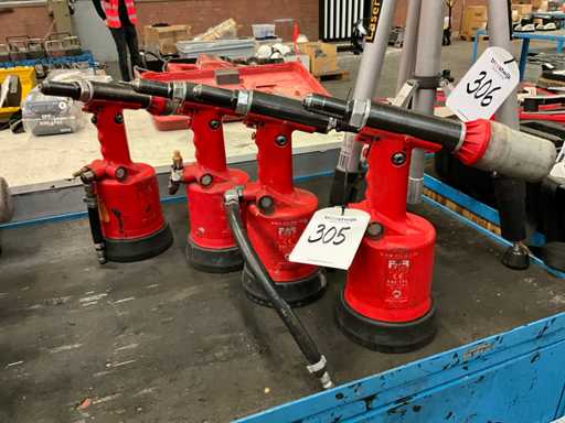 FAR Various pneumatic blind rivet nut pliers (4x)
