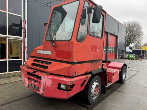 Terberg - 2004 - YT 220 - Industriële trekker