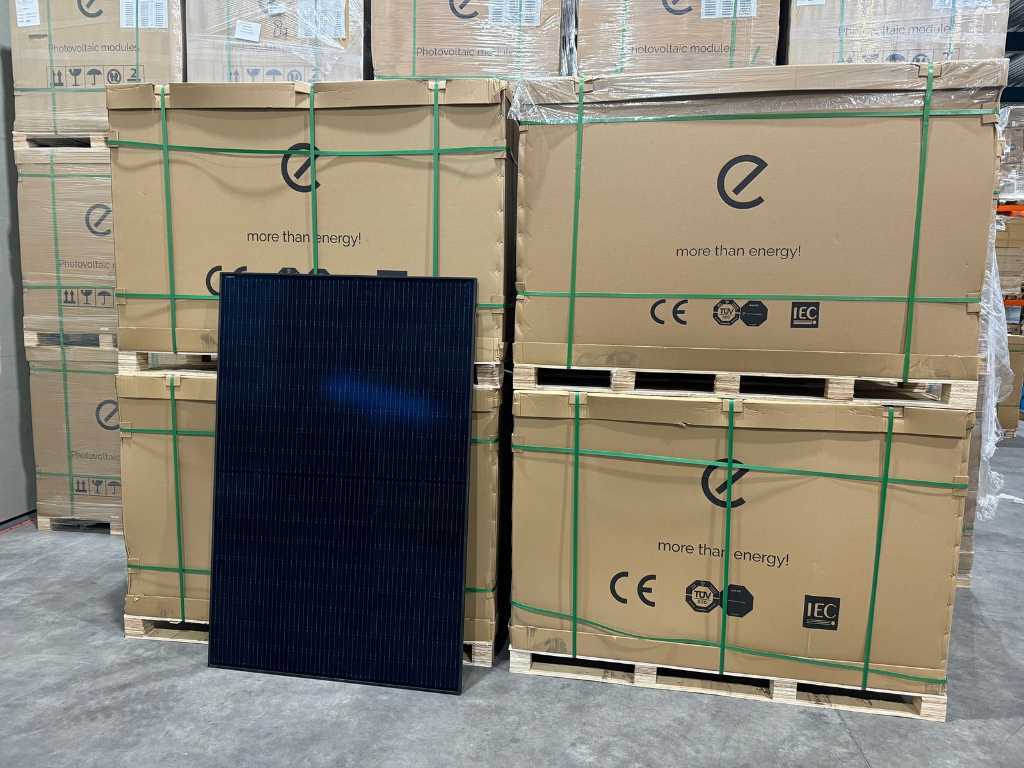 Exiom - set of 144 full black (410 wp) solar panels