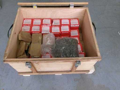 kg Screws Nails Mix, in wooden box (U1) (39kg) 