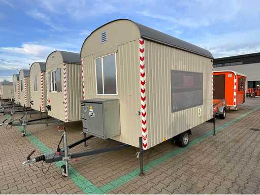 Remorc? Weiro Holzbau Bauwagen Rasant 350 Schaft 2018