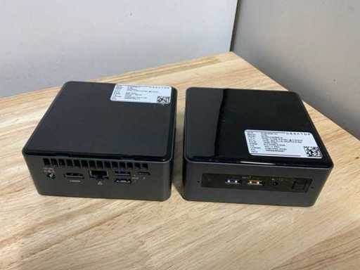 Intel NUC 8BEH2 Desktop