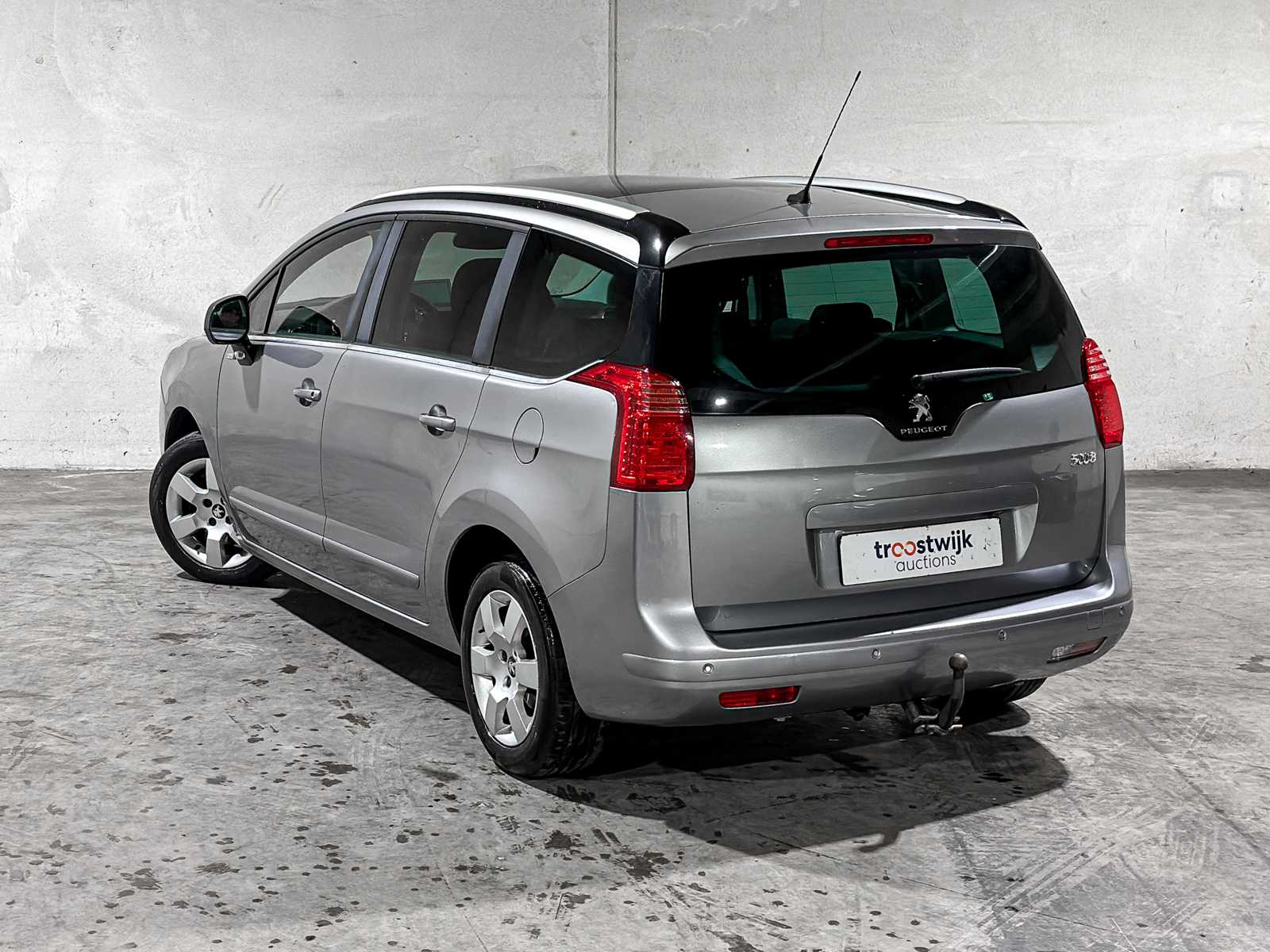 Peugeot 5008 1.2 PureTech Style 5p. 131hp 2015, GL-399-V