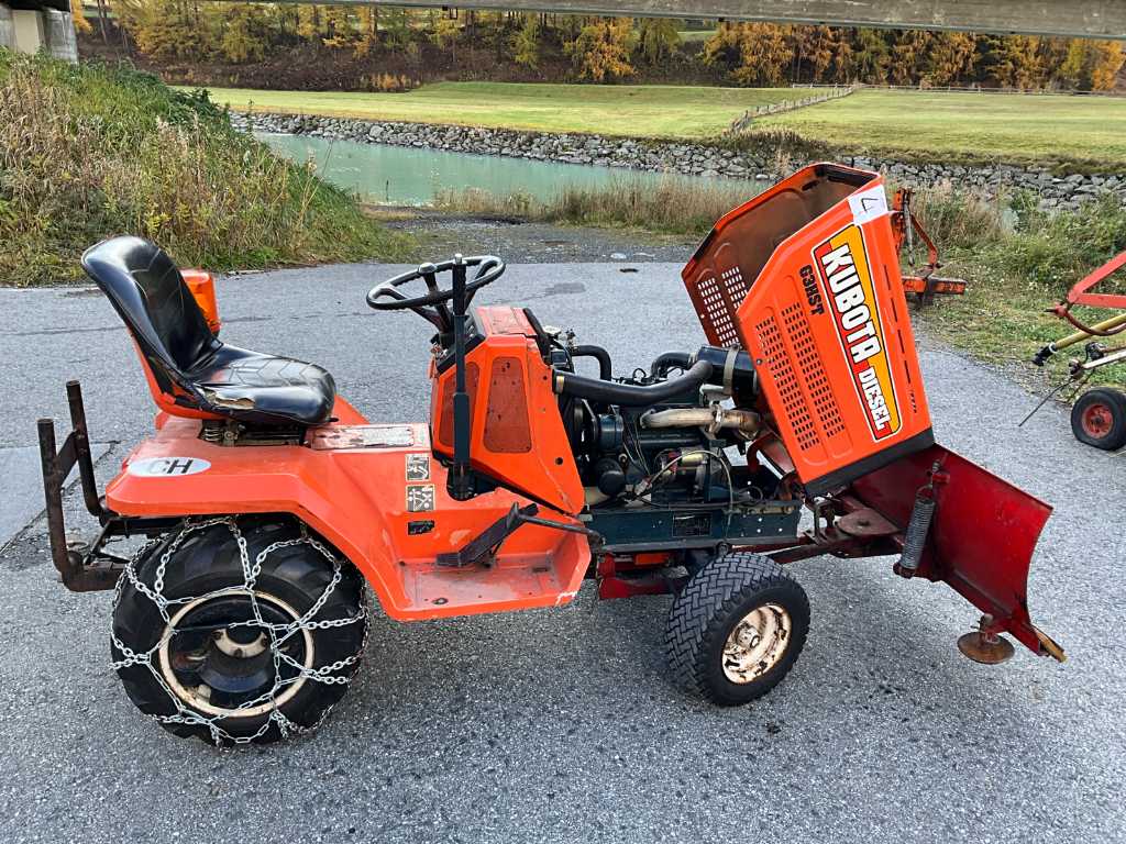 Kubota Diesel G3HST with snow plough