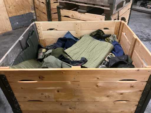 Various NL Army Clothing