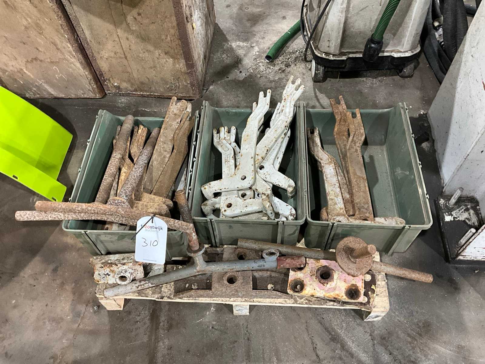 Double-wheel fingers + spindles