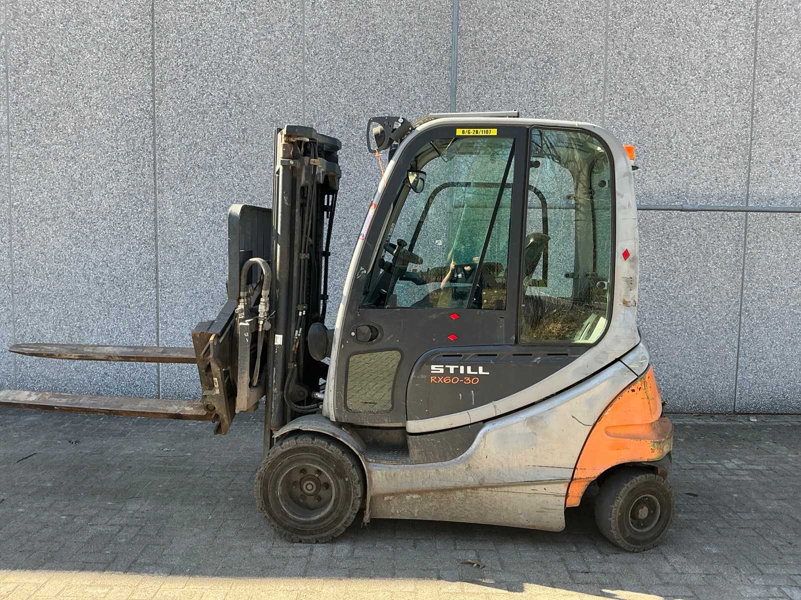 2011 Still RX60-30 Forklift electric