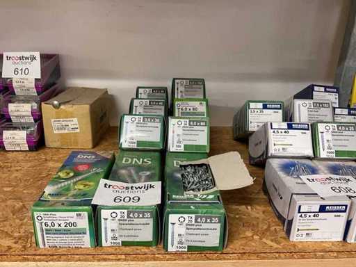 9 x Kisten mit Spanplattenschrauben