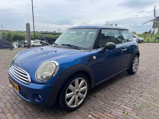MINI 1.4 Cooper Bns Linia 09-JXT-6