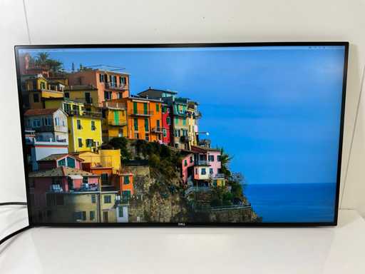 Dell (U2719D) 27", 2560x1440 (QHD) IPS Monitor