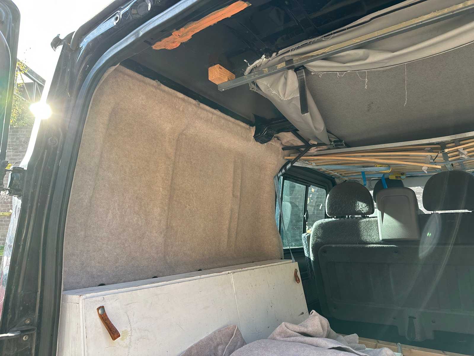 Ford Transit 260S FD DC 125 Camper 125pk 2003, J-557-JB