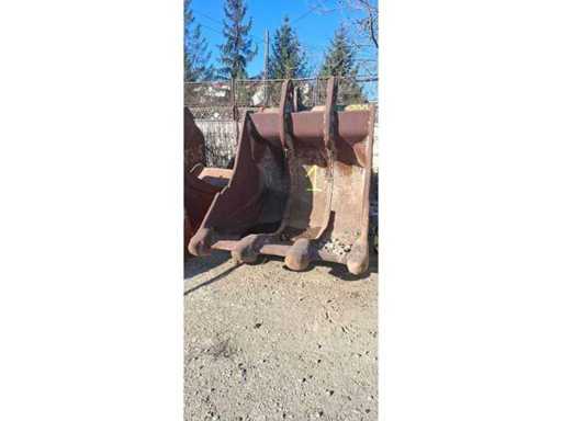 nr 1 - Excavator bucket