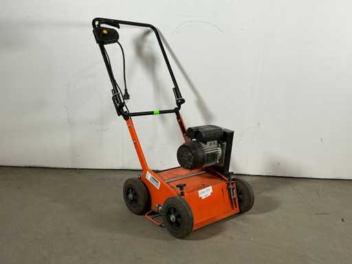 2017 Eliet E 401 Electric Verticuteermachine 400mm