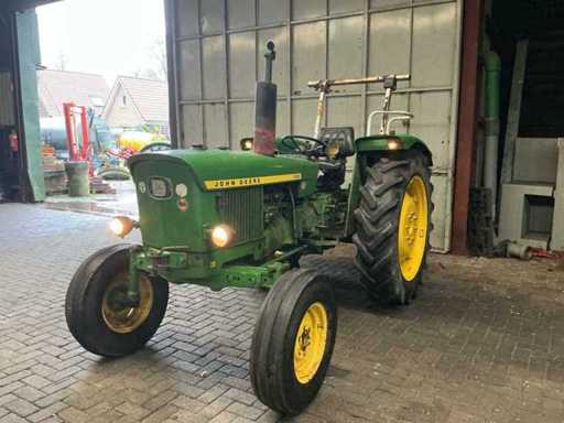 Tracteur John Deere 1120 Oldtimer