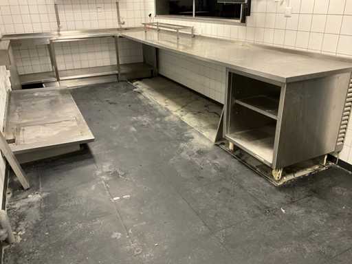 Stół roboczy ze stali nierdzewnej z blatem roboczym