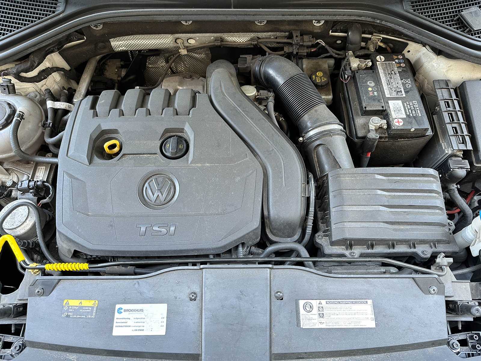 Volkswagen T-Roc 1.5 TSI Sport Business R 148pk 2019, L-422-GX