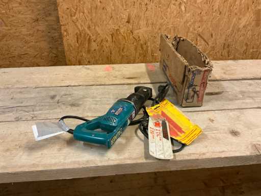 Pi?a uniwersalna Makita JR3000